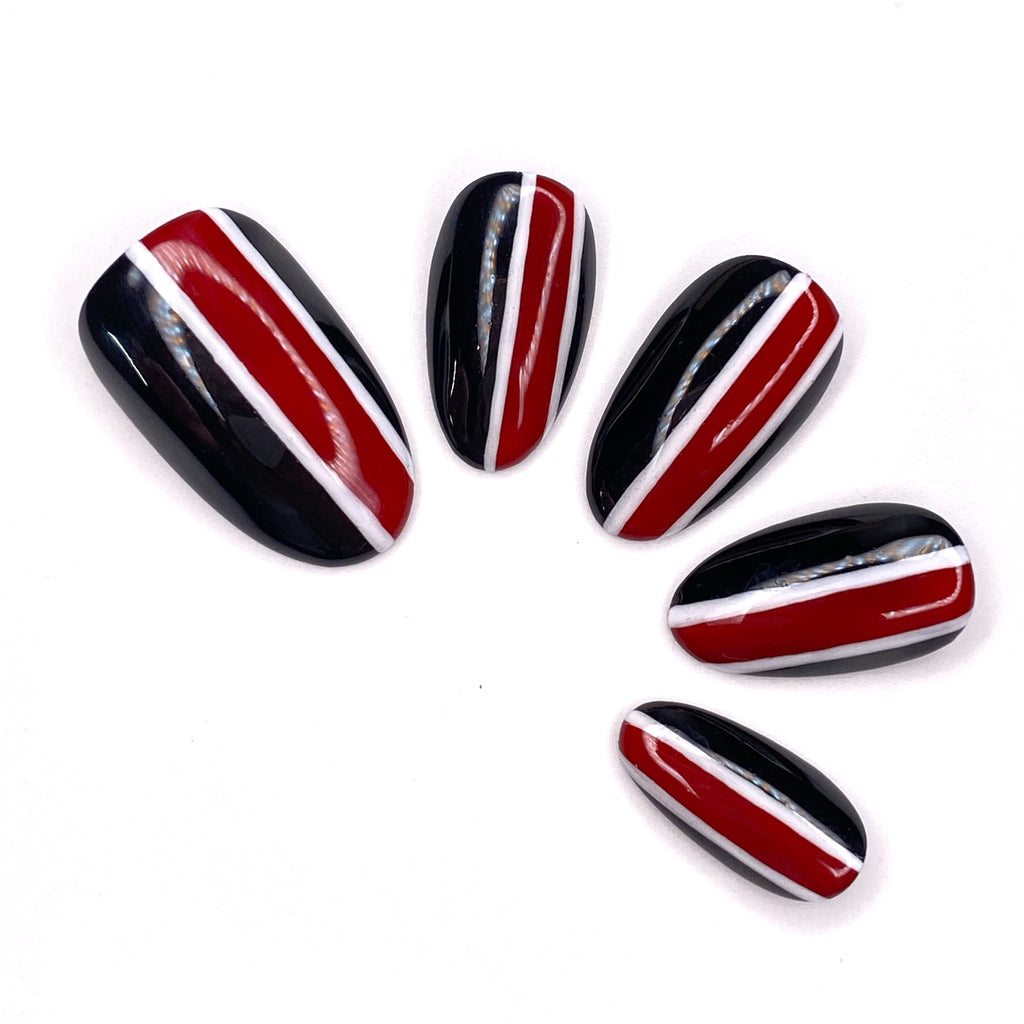 N7 Forever - Three Graces & Co. press on nails glue on nails stick on nails